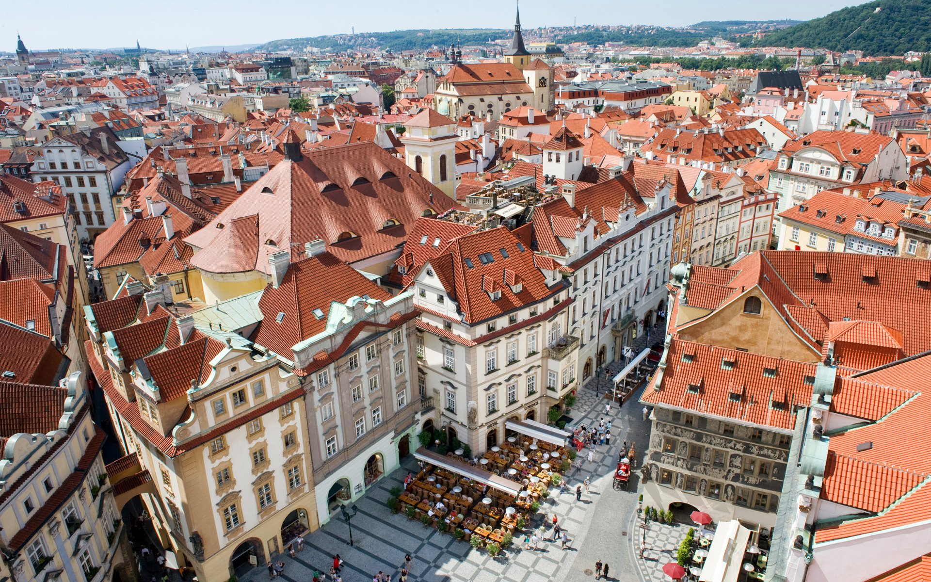 You are currently viewing My Favourite Rooftop Bar on Old Town Square: Terasa U Prince